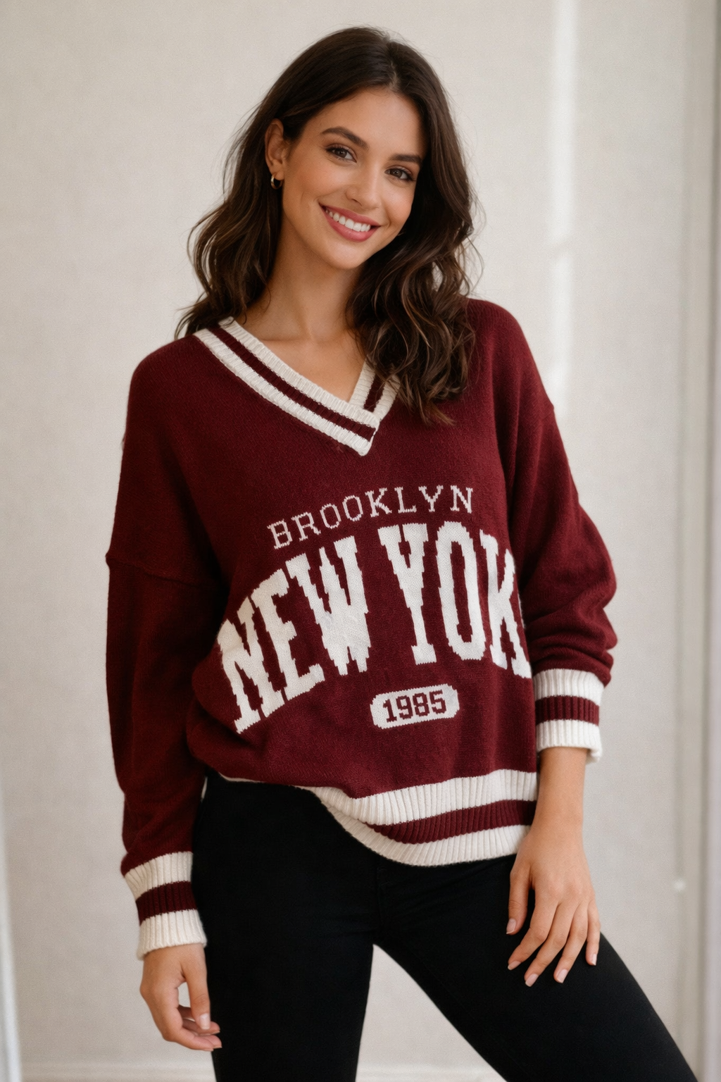 Pull oversize bicolore à col V “New York”