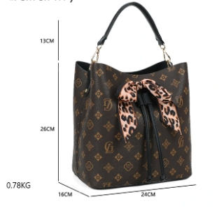 Sac marron nœud léopard